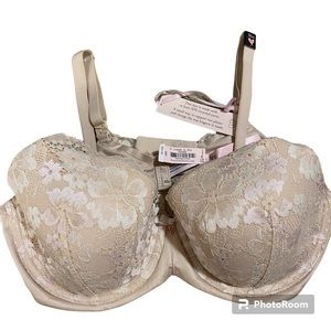 Victoria’s Secret, 36 D, Lace Cream Bra, New With Tags